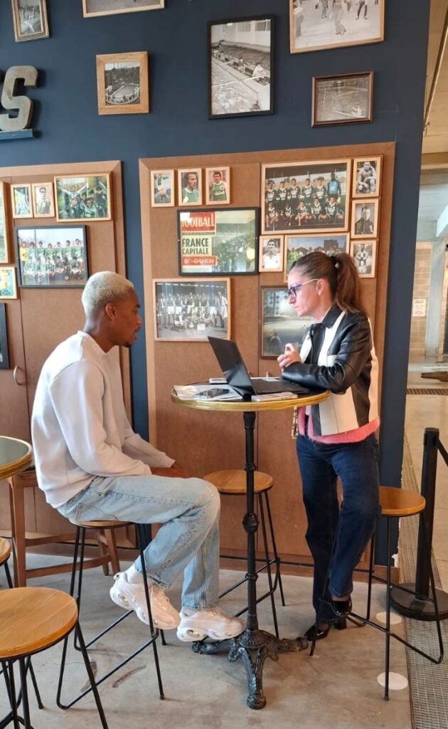 agence hotesse lyon paris job dating (2)