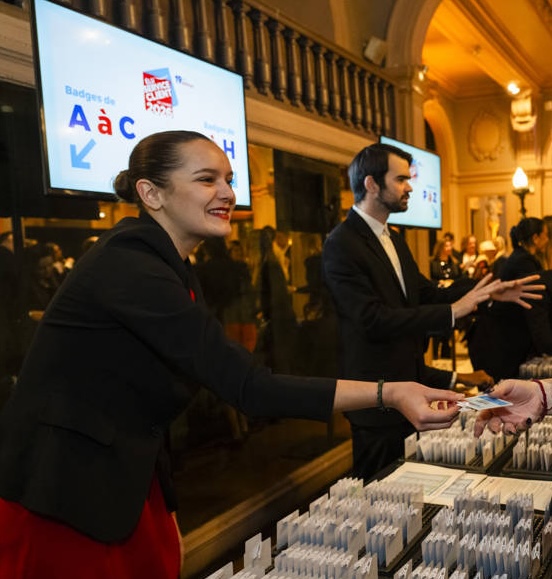 hôtes et hôtesses d’accueil événementiel (1)